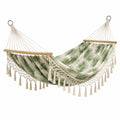 Hamac 200 x 120 cm en tissu écru vert à barres en bois - style bohème suspendu